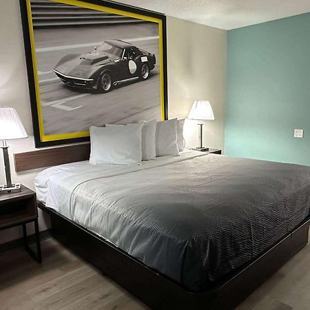 Super 8 By Wyndham Kannapolis Luaran gambar