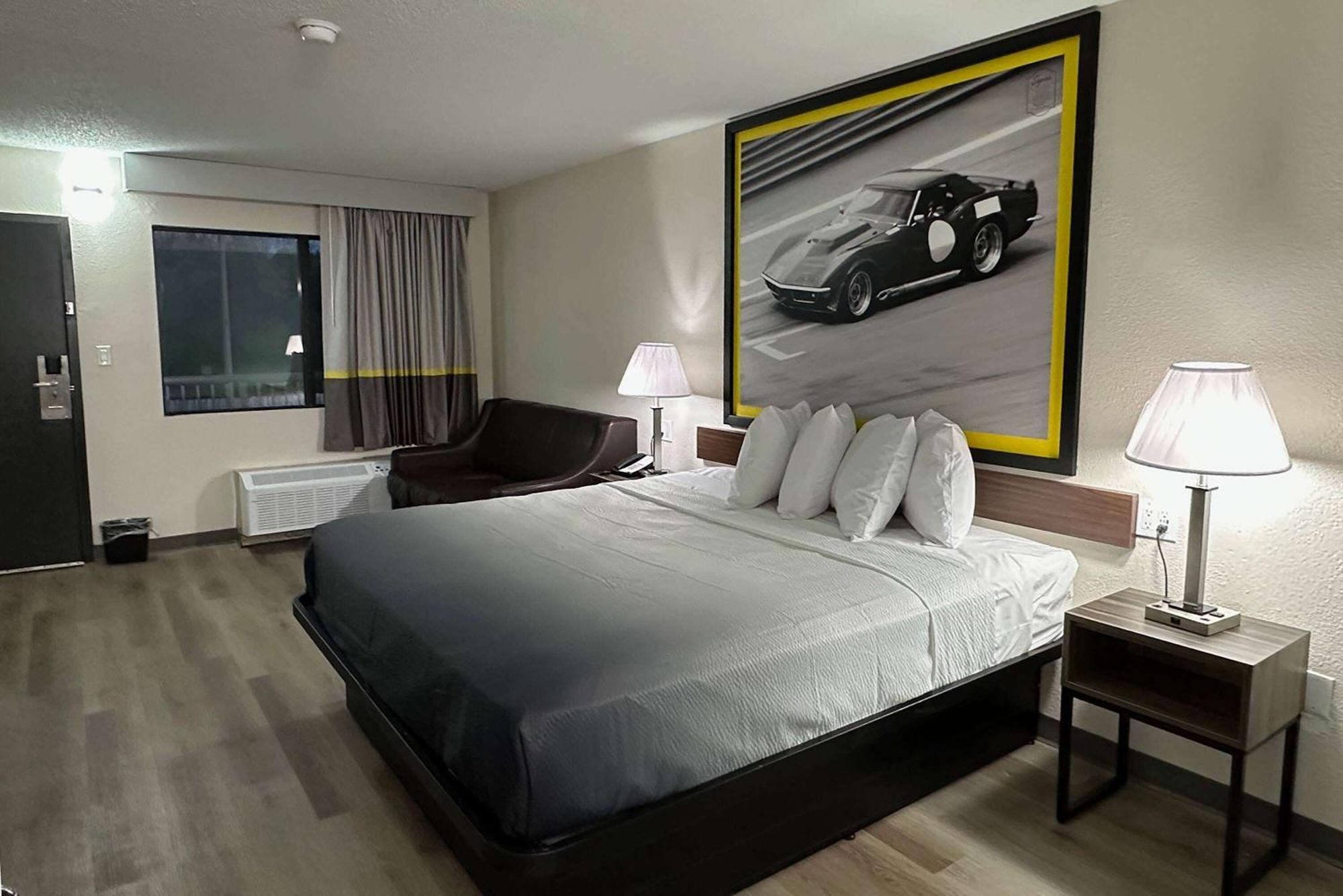Super 8 By Wyndham Kannapolis Luaran gambar