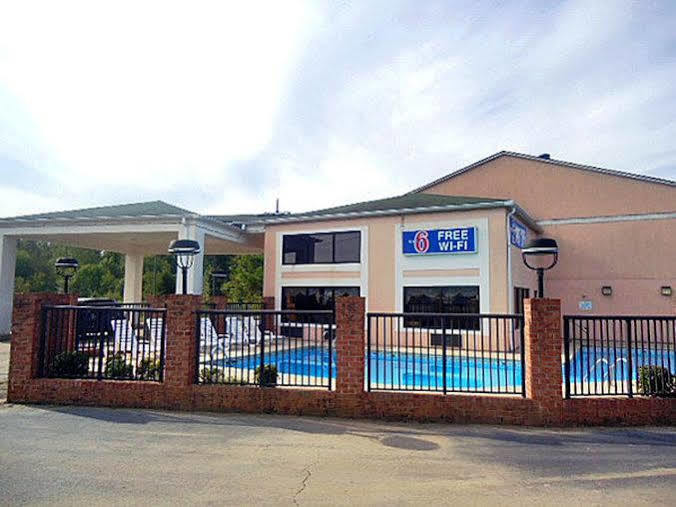 Super 8 By Wyndham Kannapolis Luaran gambar